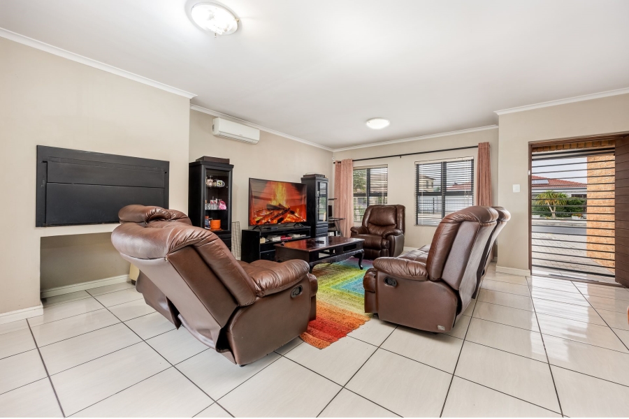3 Bedroom Property for Sale in Sonkring Western Cape